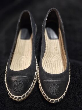 Black Canvas Espadrille  with Embossed Toe